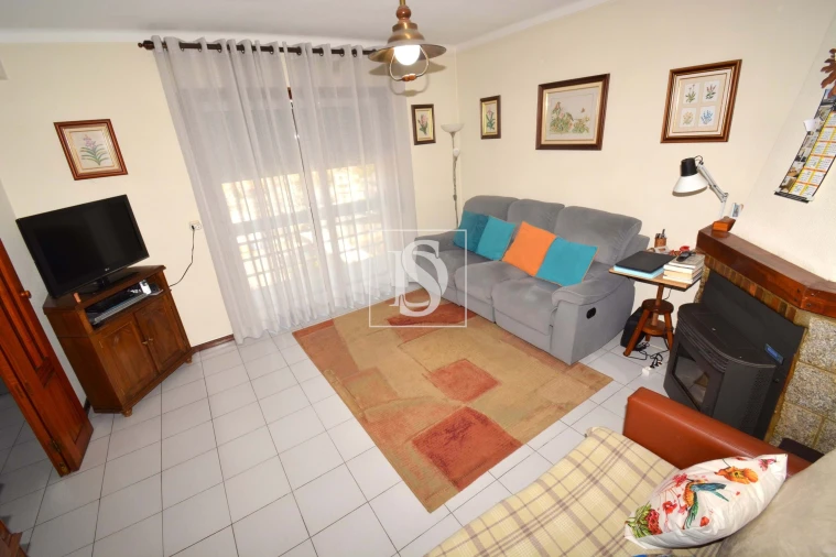 Moradia T3 para Venda em Samil Foto 15