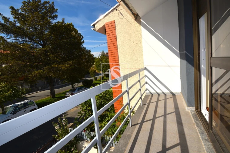 Moradia T3 para Venda em Samil Foto 10