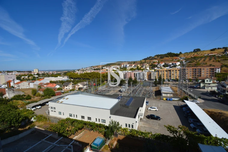 Moradia T3 para Venda em Samil Foto 12