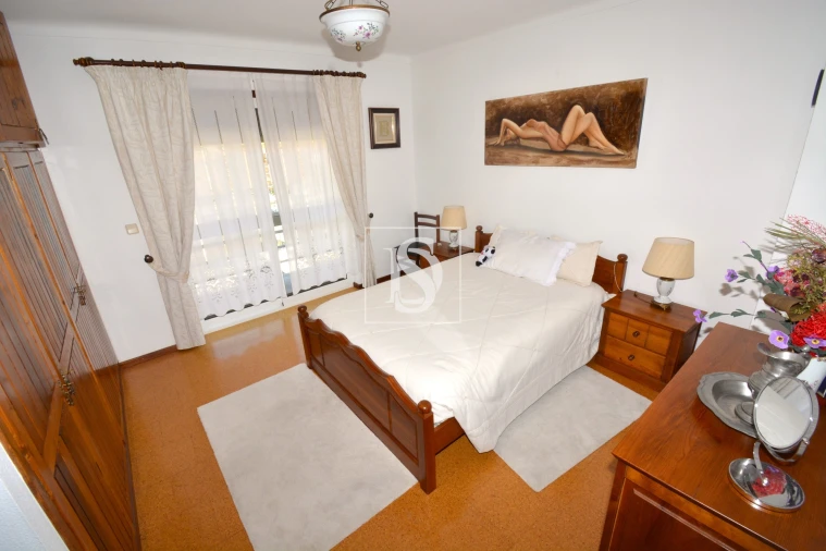 Moradia T3 para Venda em Samil Foto 4