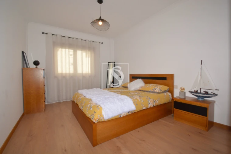 Apartamento T3 para Venda em Sé, Santa Maria e Meixedo Foto 11