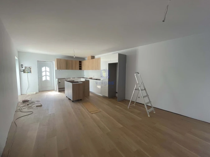 Moradia T4 para Venda em Nossa Senhora das Misericordias Foto 9