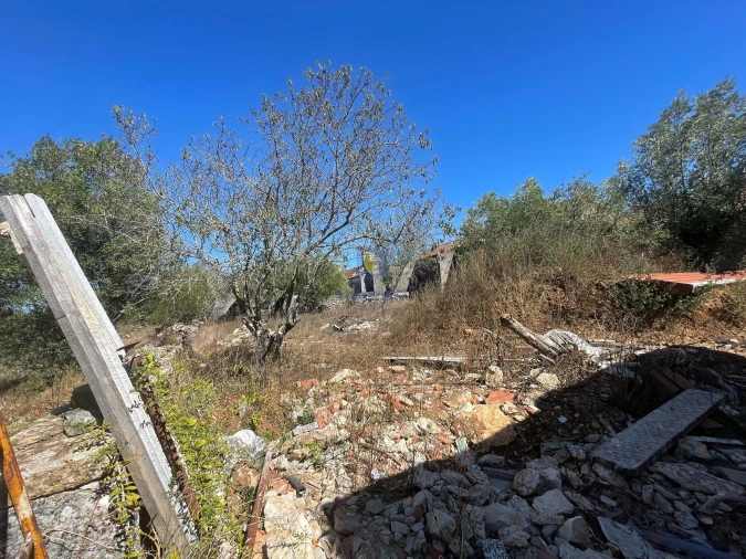 Moradia T4 para Venda em Nossa Senhora das Misericordias Foto 17