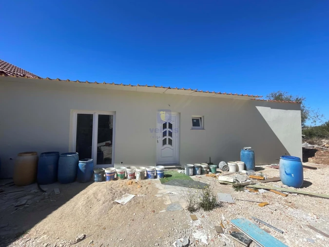 Moradia T4 para Venda em Nossa Senhora das Misericordias Foto 2