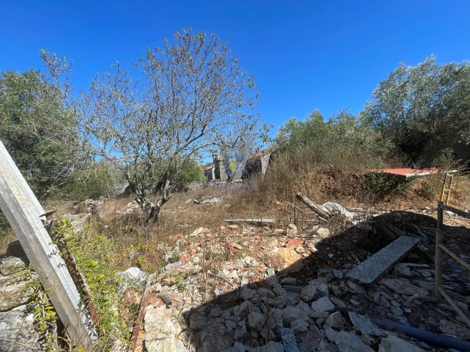 Moradia T4 para Venda em Nossa Senhora das Misericordias Foto 18