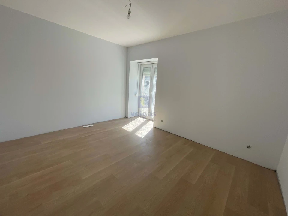 Moradia T4 para Venda em Nossa Senhora das Misericordias Foto 10