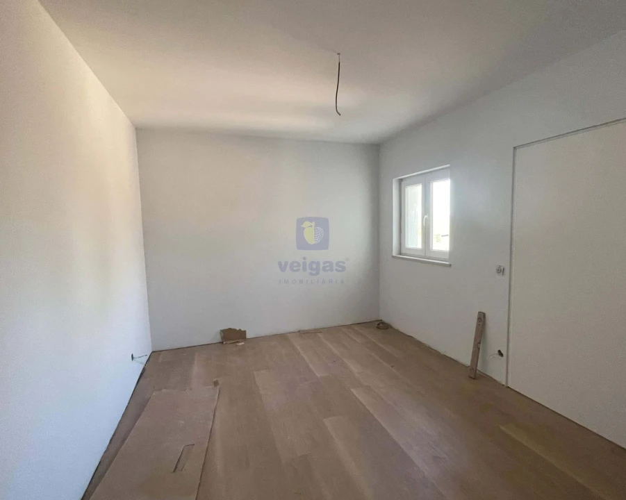 Moradia T4 para Venda em Nossa Senhora das Misericordias Foto 6