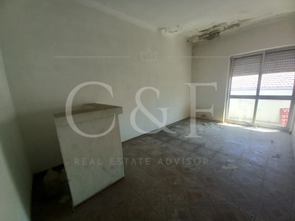 Apartamento T1 para Venda em Baixa da Banheira e Vale da Amoreira Foto 2