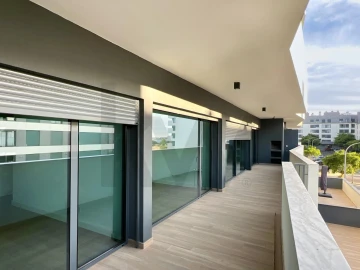 Apartamento T2 para Venda em Faro (Sé e São Pedro)