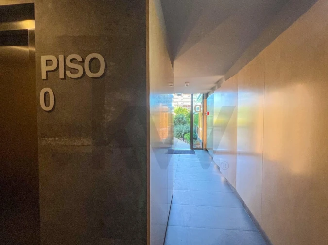Apartamento T2 para Venda em Faro (Sé e São Pedro) Foto 9