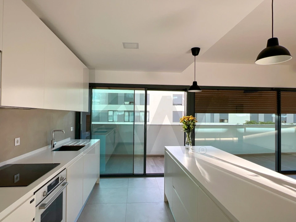 Apartamento T2 para Venda em Faro (Sé e São Pedro) Foto 14