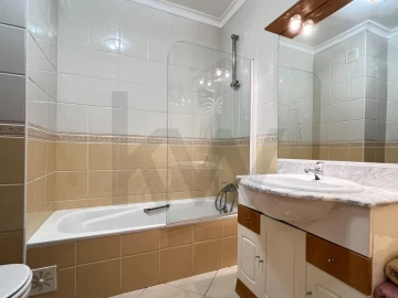 Apartamento T3 para Venda em Portimão