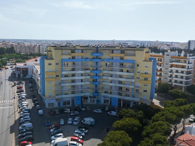 Apartamento T3 para Venda em Portimão Foto 2