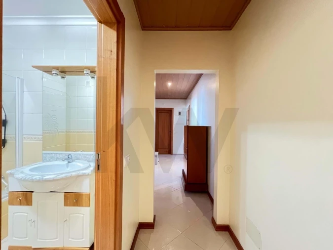 Apartamento T3 para Venda em Portimão Foto 18