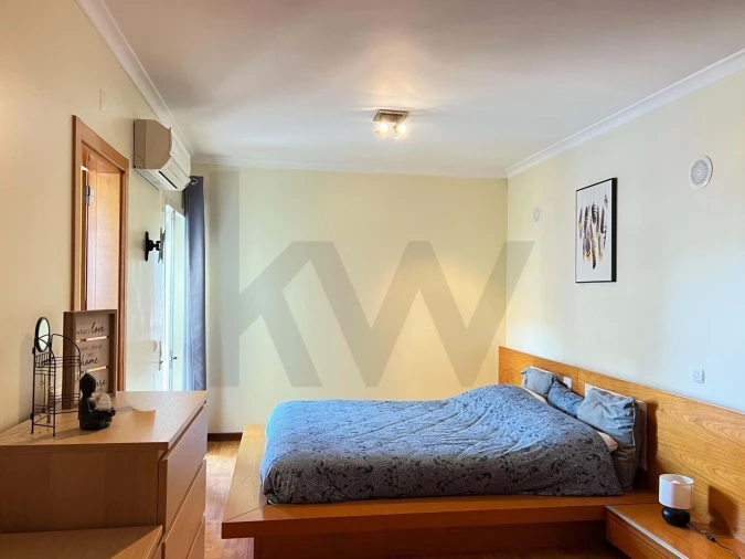 Apartamento T3 para Venda em Portimão Foto 32