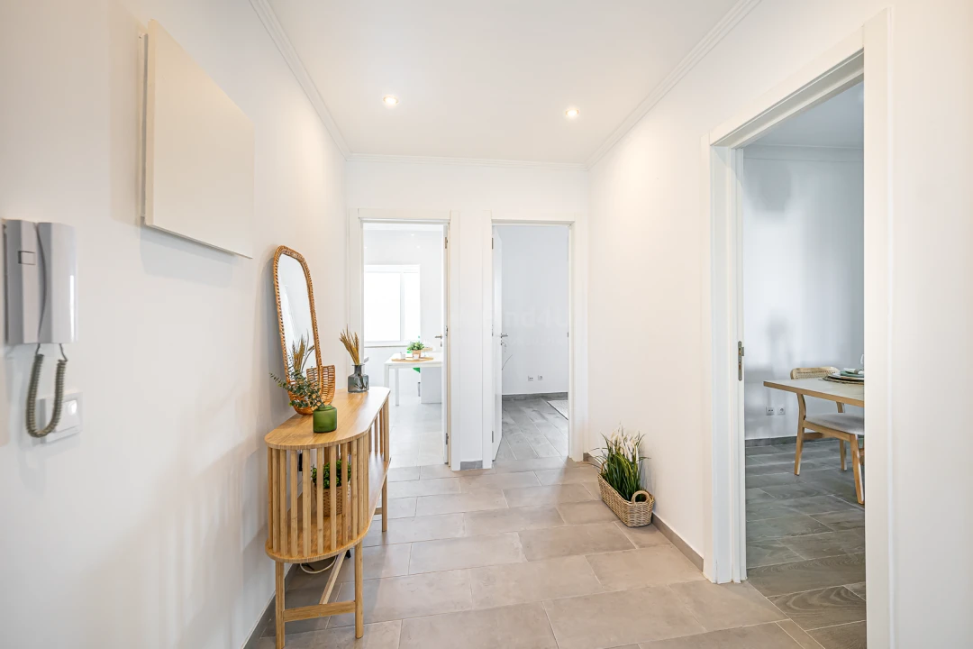 Apartamento T3 para Venda em Almada, Cova da Piedade, Pragal e Cacilhas Foto 2