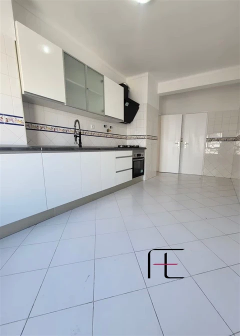 Apartamento T2 para Venda em Seixal, Arrentela e Aldeia de Paio Pires