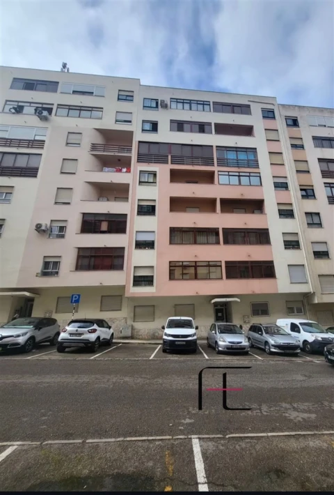 Apartamento T2 para Venda em Seixal, Arrentela e Aldeia de Paio Pires