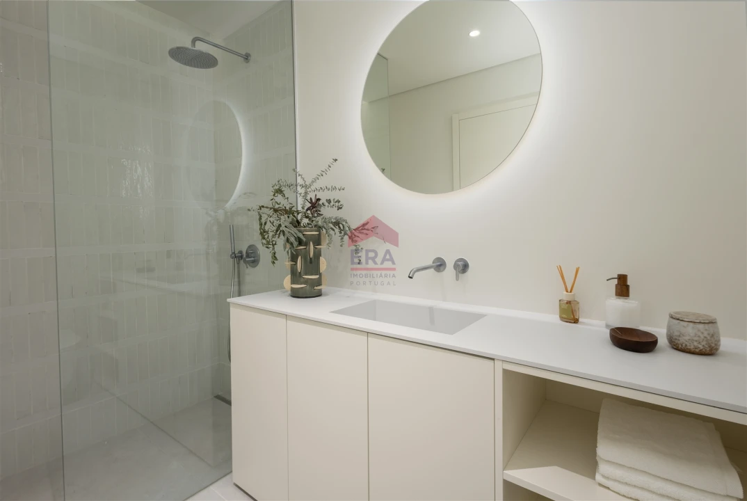 Apartamento T0 para Venda em Quarteira Foto 14