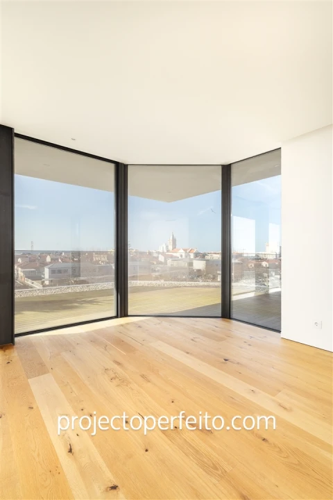 Apartamento T4 para Venda em Espinho