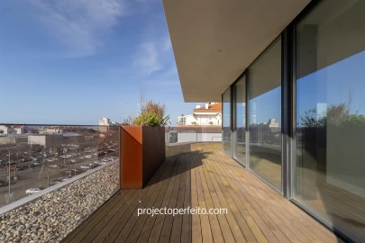 Apartamento T4 para Venda em Espinho