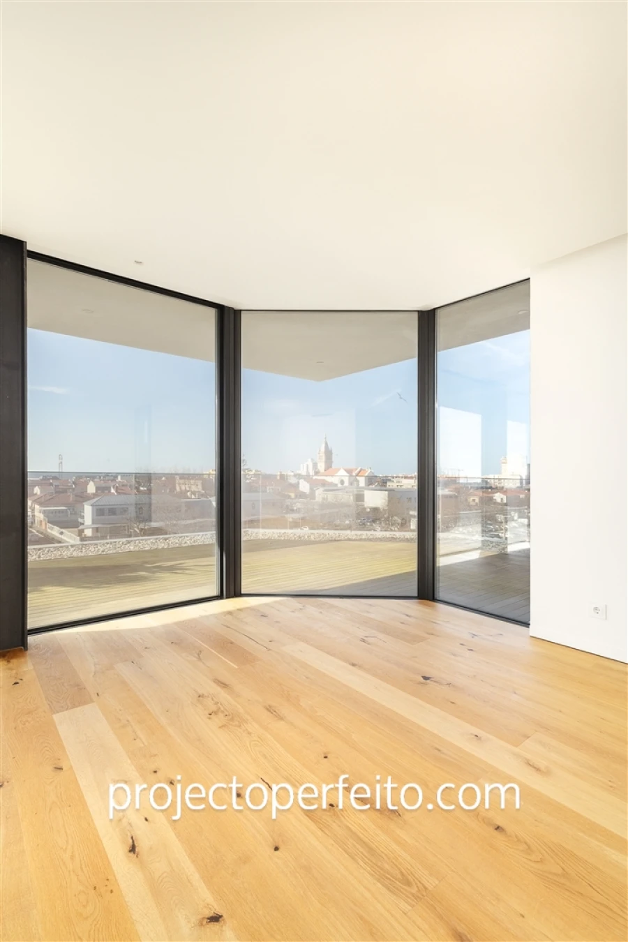 Apartamento T4 para Venda em Espinho Foto 10