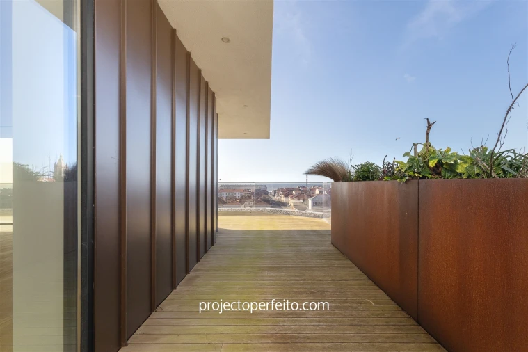 Apartamento T4 para Venda em Espinho Foto 32