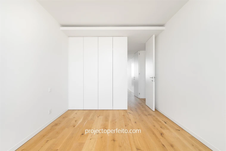 Apartamento T4 para Venda em Espinho Foto 27