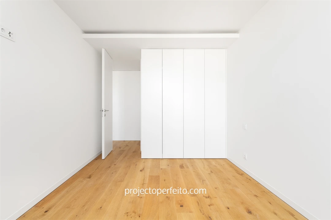 Apartamento T4 para Venda em Espinho Foto 25