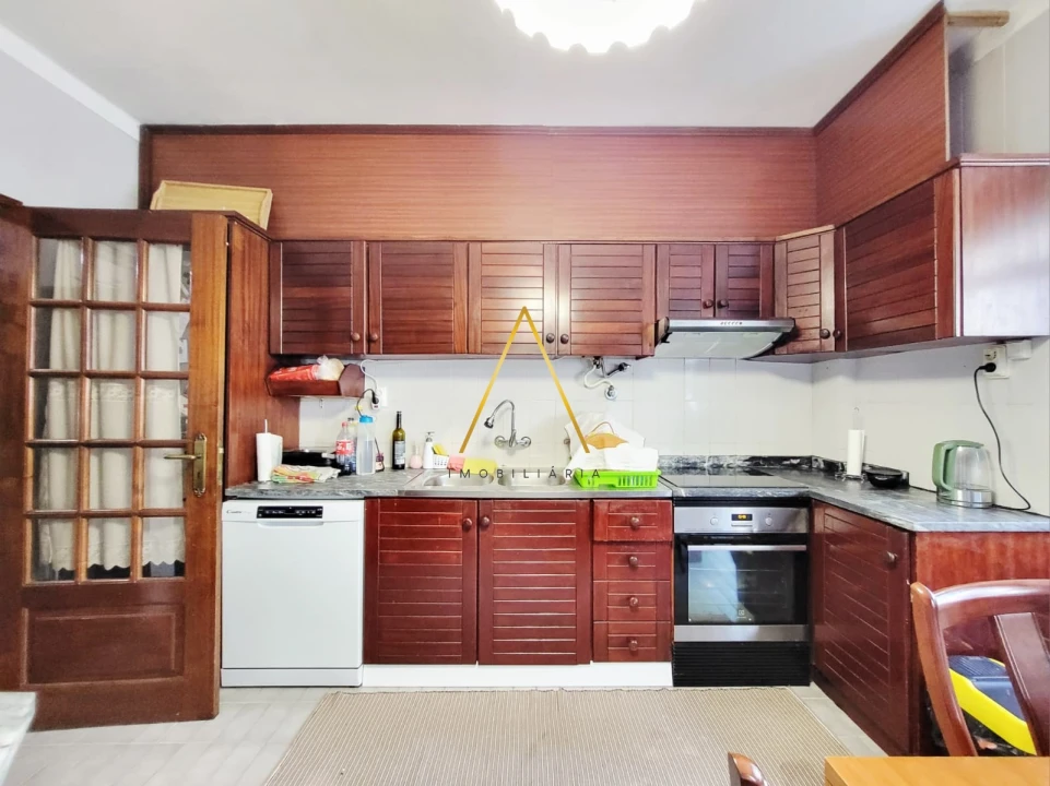 Apartamento T3 para Venda em Viseu Foto 4