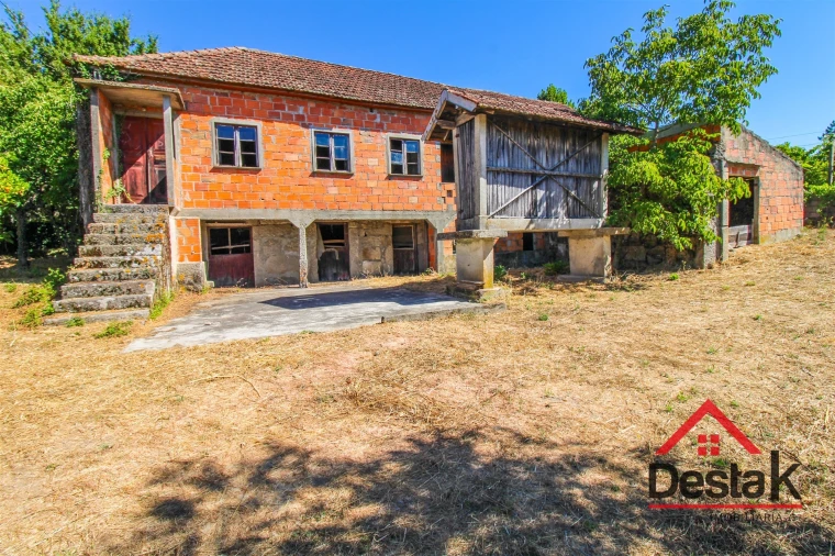 Quinta T0 para Venda em Santa Cruz da Trapa e São Cristóvão de Lafões Foto 2