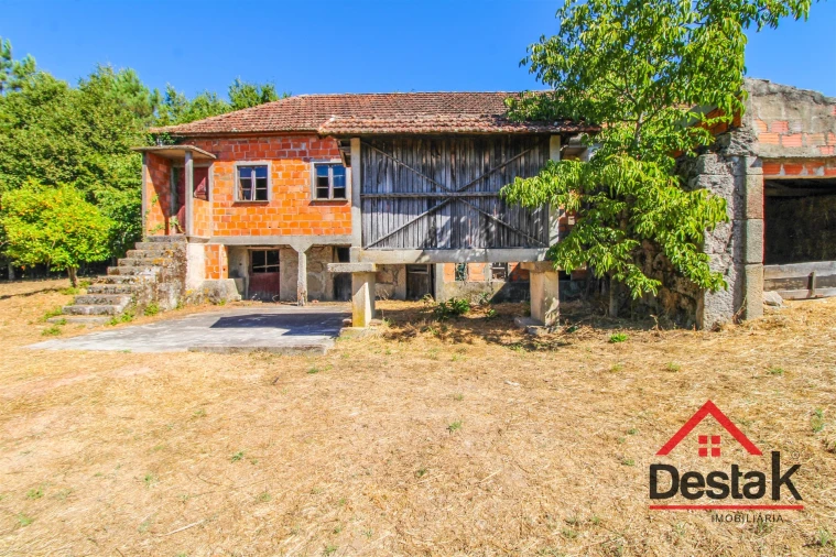 Quinta T0 para Venda em Santa Cruz da Trapa e São Cristóvão de Lafões Foto 10