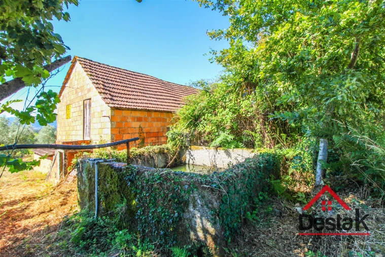 Quinta T0 para Venda em Santa Cruz da Trapa e São Cristóvão de Lafões Foto 18