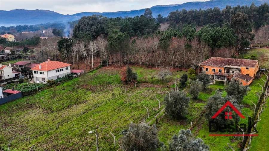 Quinta T0 para Venda em Santa Cruz da Trapa e São Cristóvão de Lafões Foto 10