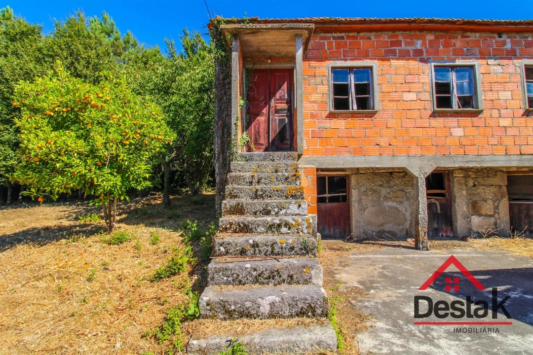 Quinta T0 para Venda em Santa Cruz da Trapa e São Cristóvão de Lafões Foto 12
