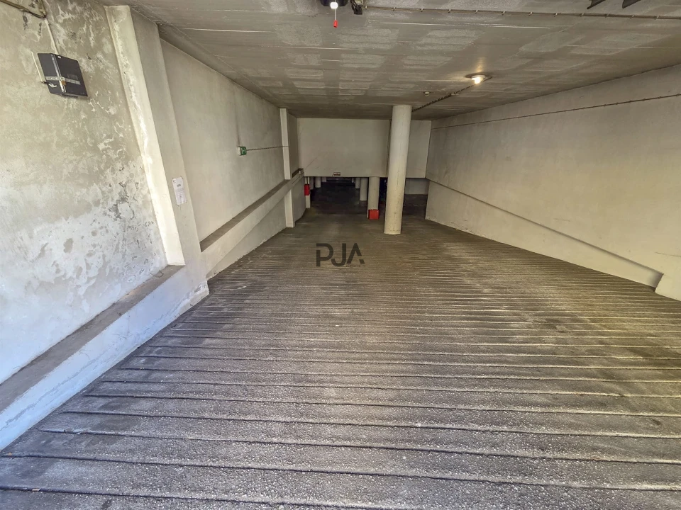 Garagem para Arrendamento em Viseu Foto 4