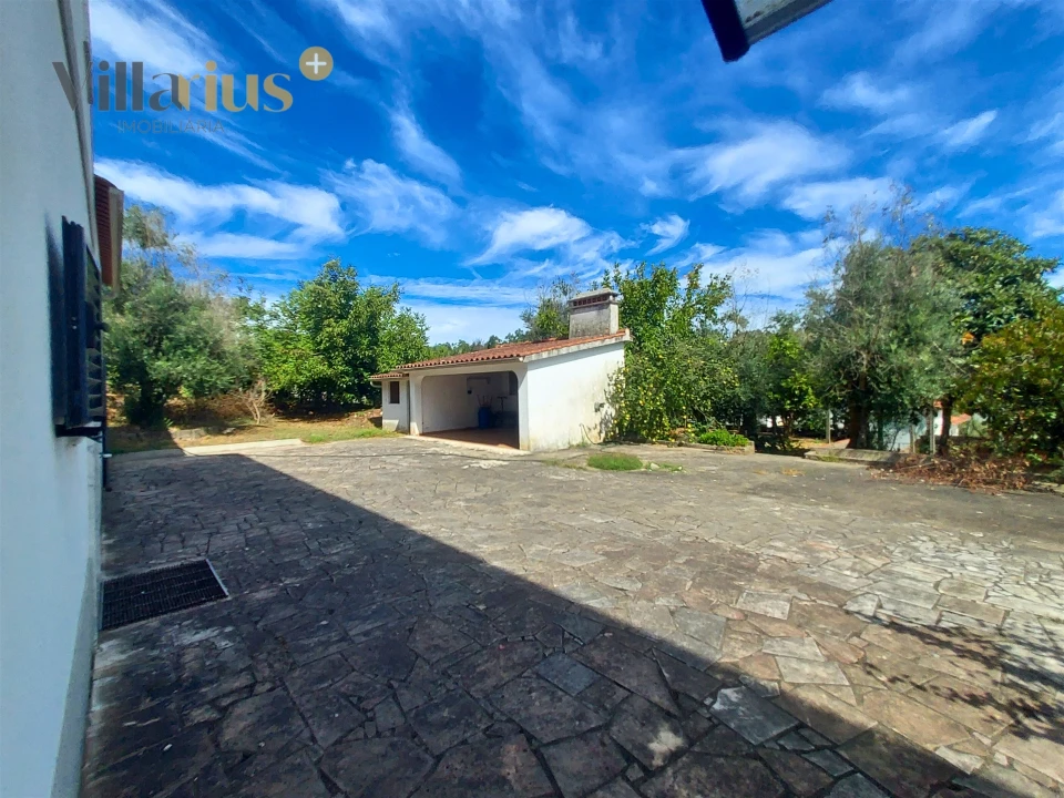 Moradia T3 para Venda em Olalhas Foto 5