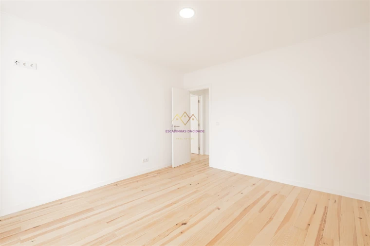 Prédio para Venda em União das Freguesias de Setúbal Foto 82