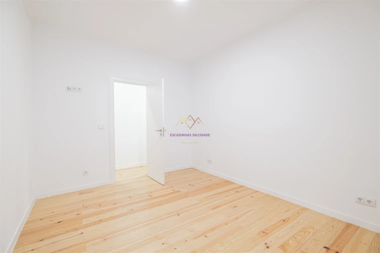 Prédio para Venda em União das Freguesias de Setúbal Foto 48