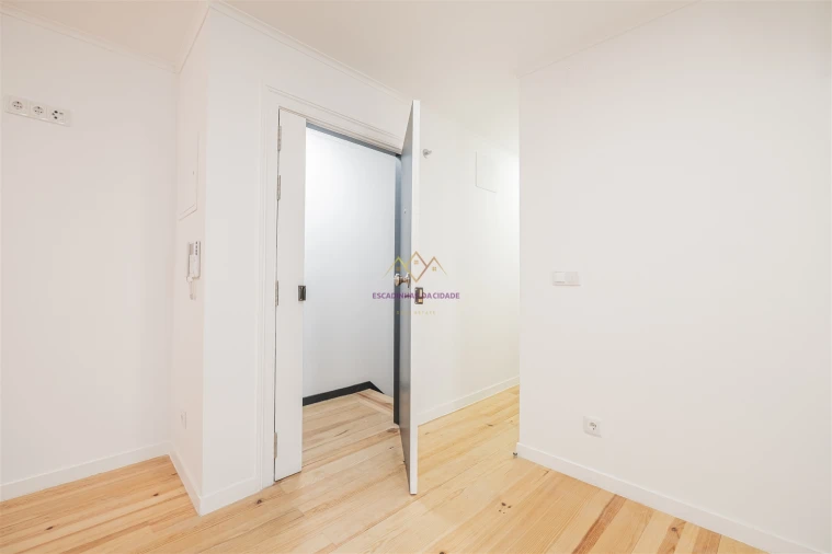 Prédio para Venda em União das Freguesias de Setúbal Foto 68