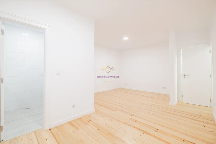 Prédio para Venda em União das Freguesias de Setúbal Foto 41