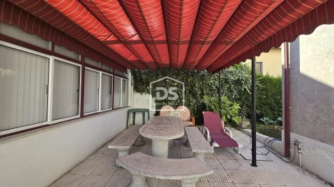 Moradia T4 para Venda em Guarda