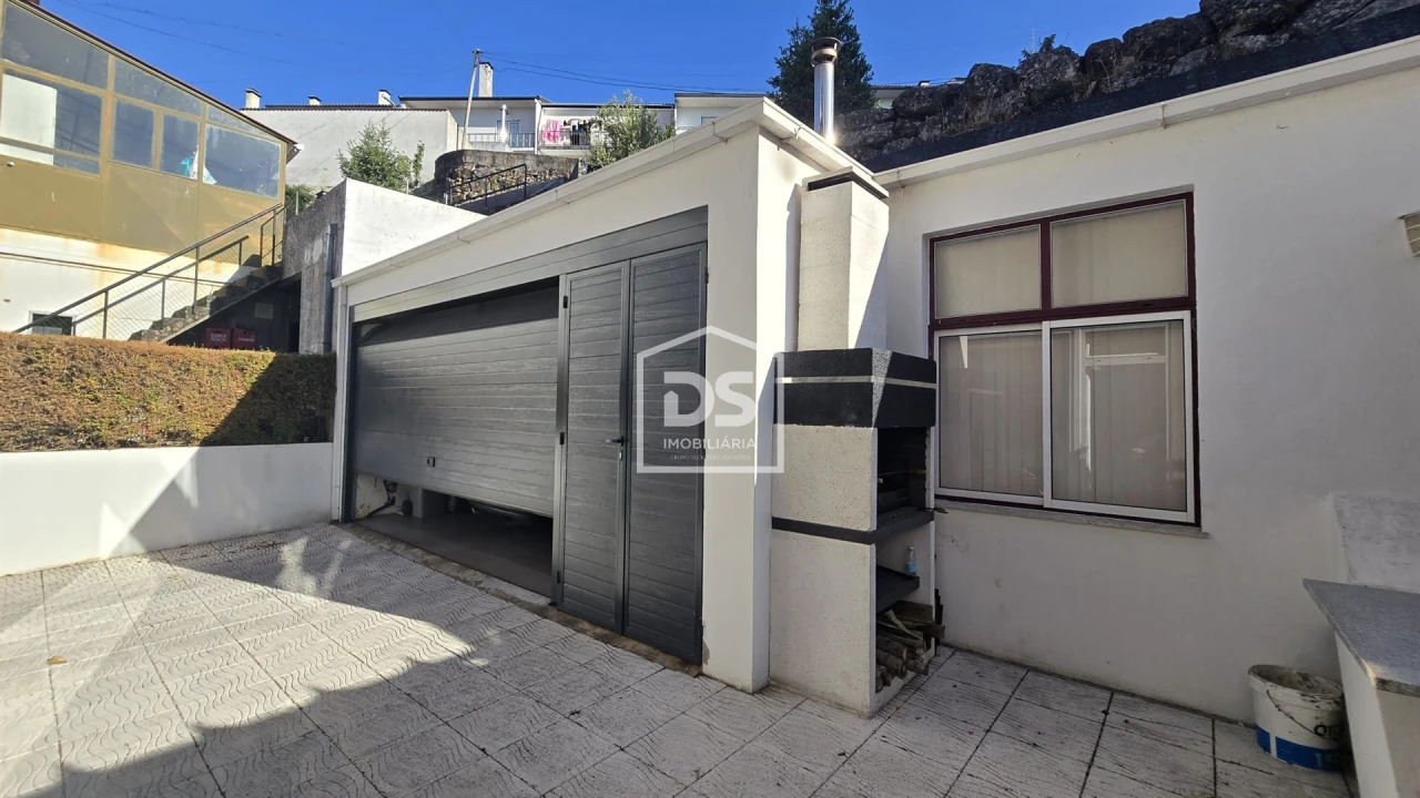 Moradia T4 para Venda em Guarda Foto 41