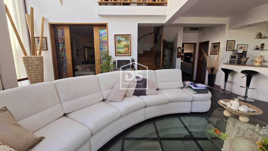 Moradia T4 para Venda em Guarda Foto 6
