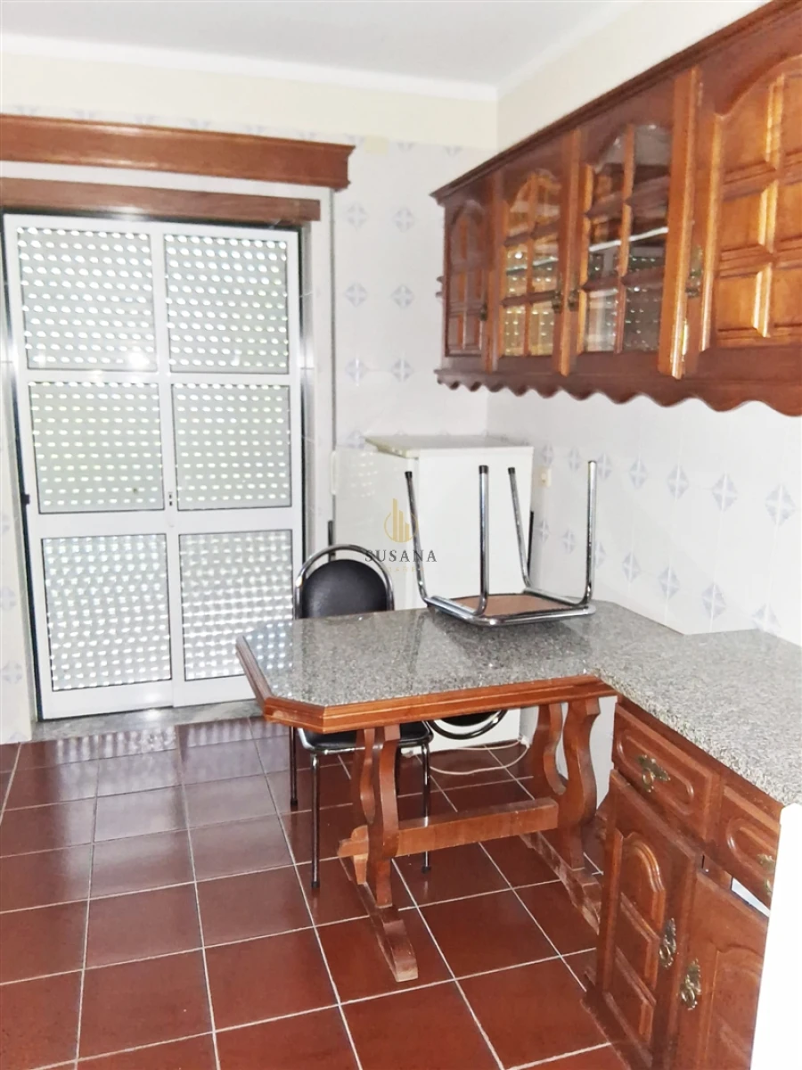Apartamento T3 para Arrendamento em Ranhados Foto 3