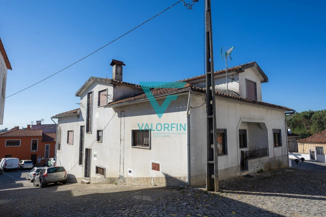 Moradia T4 para Venda em Vila Facaia Foto 5