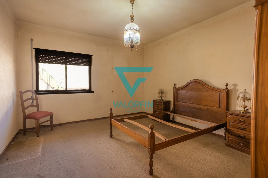 Moradia T4 para Venda em Vila Facaia Foto 12