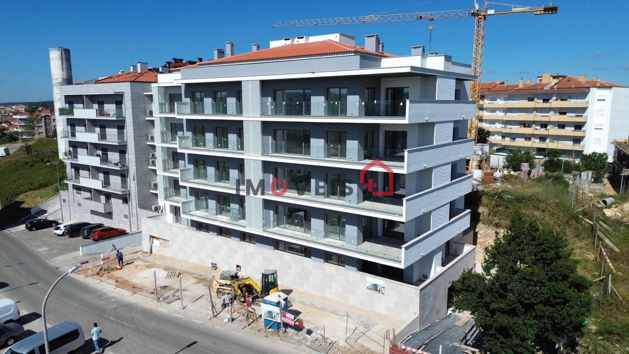 Apartamento T3 para Venda em Leiria, Pousos, Barreira e Cortes Foto 19