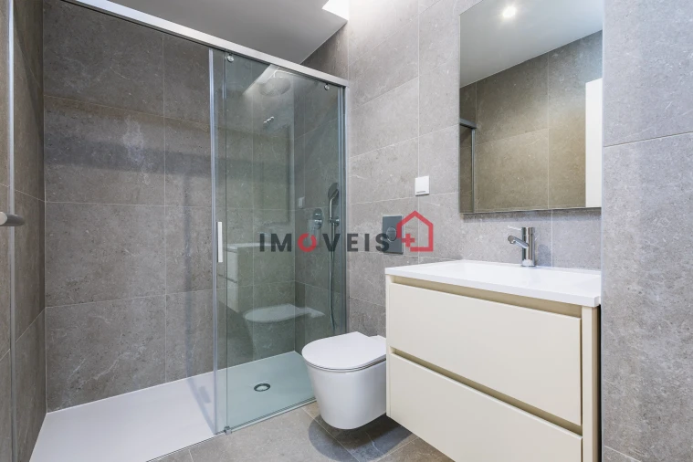 Apartamento T3 para Venda em Leiria, Pousos, Barreira e Cortes Foto 15