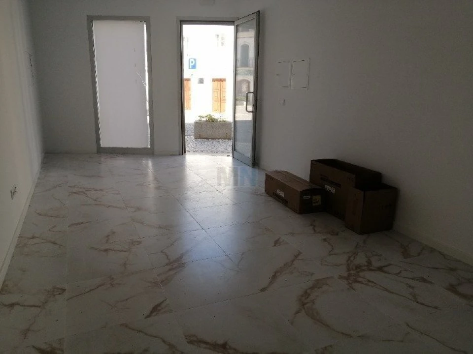 Loja para Venda em Cernache Foto 1